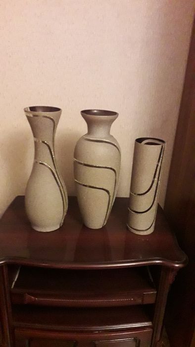 Продам вазы новые