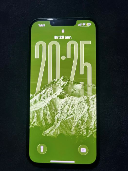 Продам Iphone 13