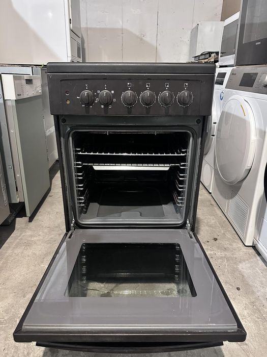 Печка +гаранция. Конвекция. Керамичен плот. Безплатна доставка в София