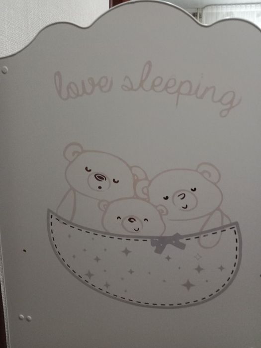 Продам детскую кроватку