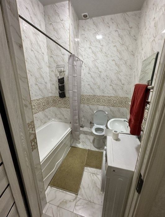 Yakkasaroy Oybek metrosi yaqinida maklersiz kvartira ijaraga beriladi