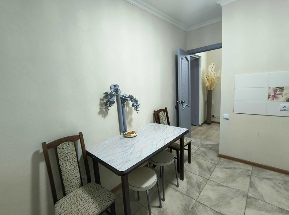 2  комнатная,у Стадиона