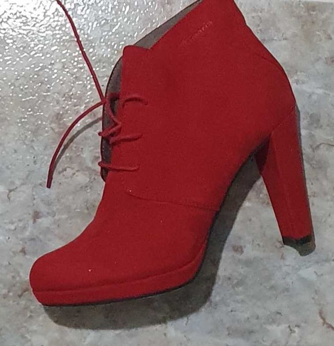 Ghete Tamaris roșii