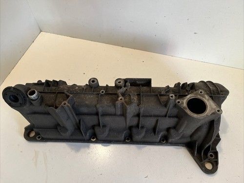 Капак на клапани Om266 бензин за Mercedes B Class W245 B170 (2008) A2660100630