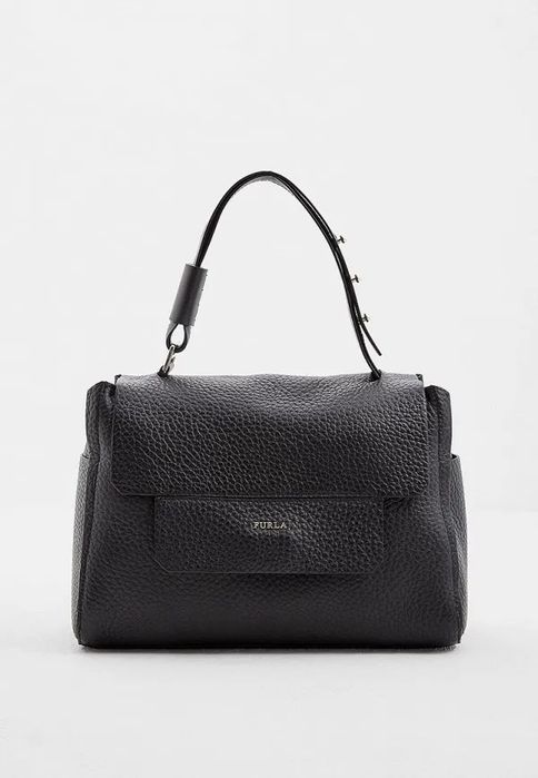 Продам кожаную сумку Furla модель Capriccio