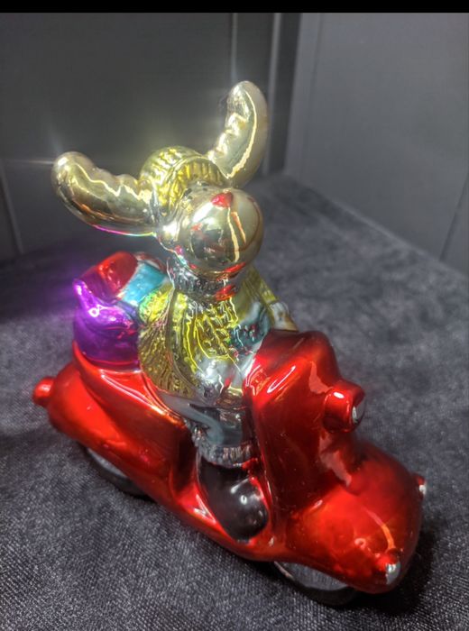 Новогодний олень красивый игрушка