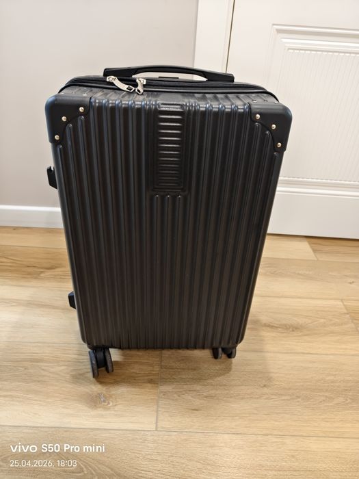 Чемоданы в ручном кладе