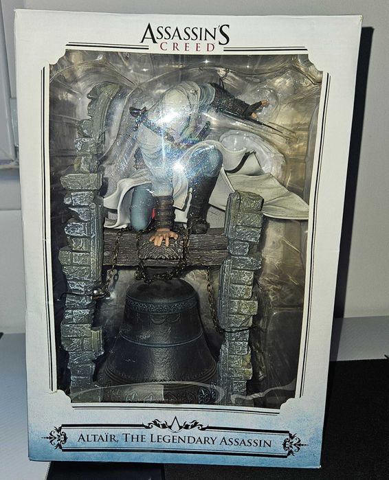 Assassin's Creed Figurine, leap of faith, Legendary Altair bust