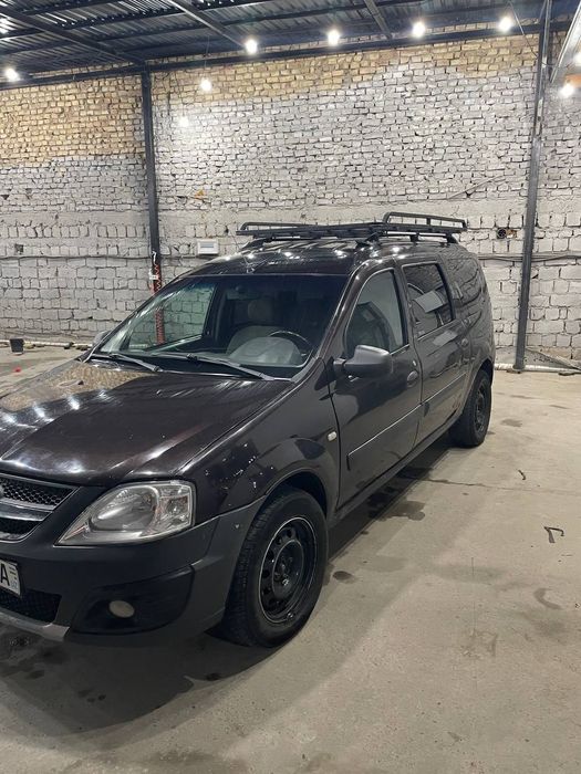 Lada largus 2016