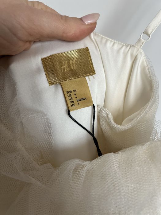 НОВА рокля H&M Limited Edition 34 размер