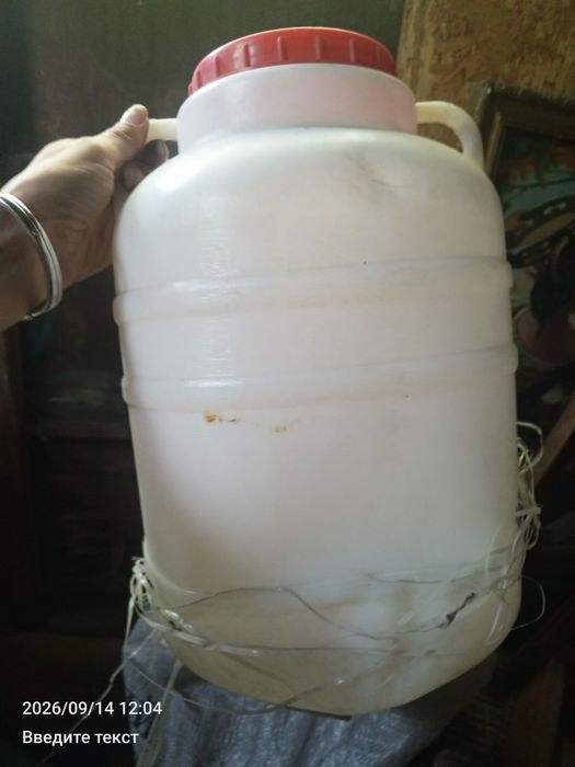 Продам бачки для воды, бидон, банки