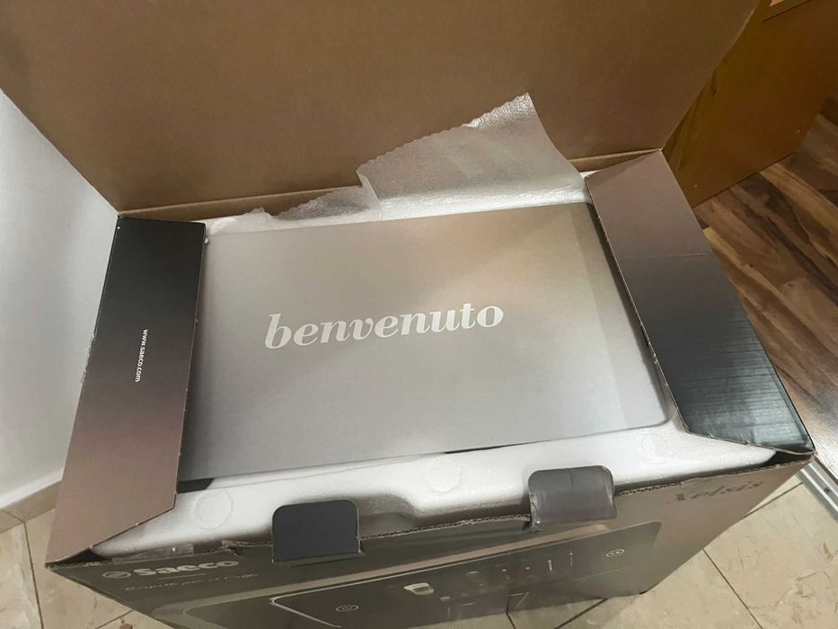 Espressor Premium+Kit Curatare - Saeco Xelsis Deluxe-Discount 4000 RON