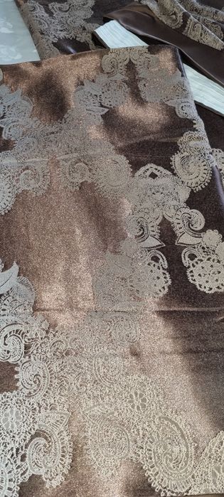 Партьеры, шторы.