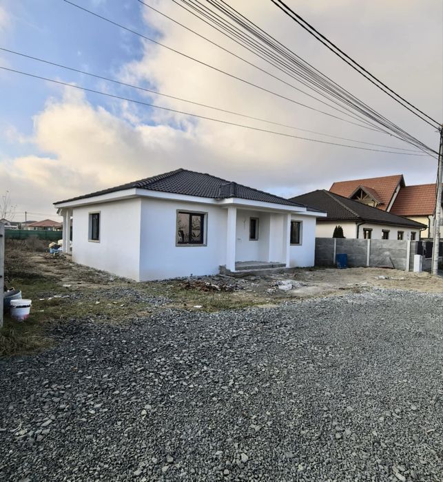 ‼️OCAZIE‼️Casa individuala la cheie/rosu, Obad Timis, teren 700mp