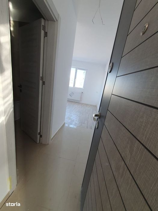 Vanzare garsoniera decomandata - MILITARI RESIDENCE