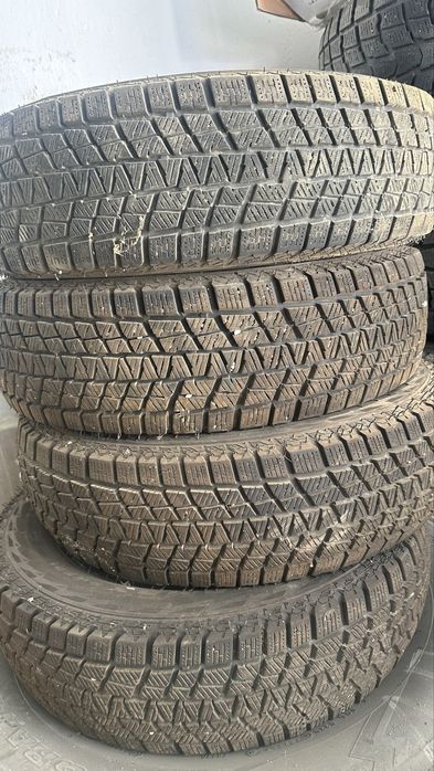 Зимние шины комплект
