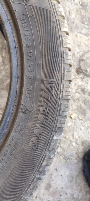 4бр Зимни гуми 215 50 17