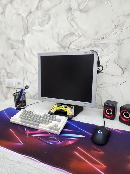 Samsung 17lik monitor