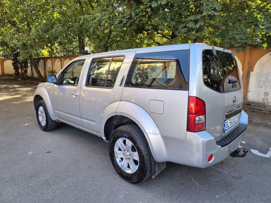 Nissan Pathfinder  2007.