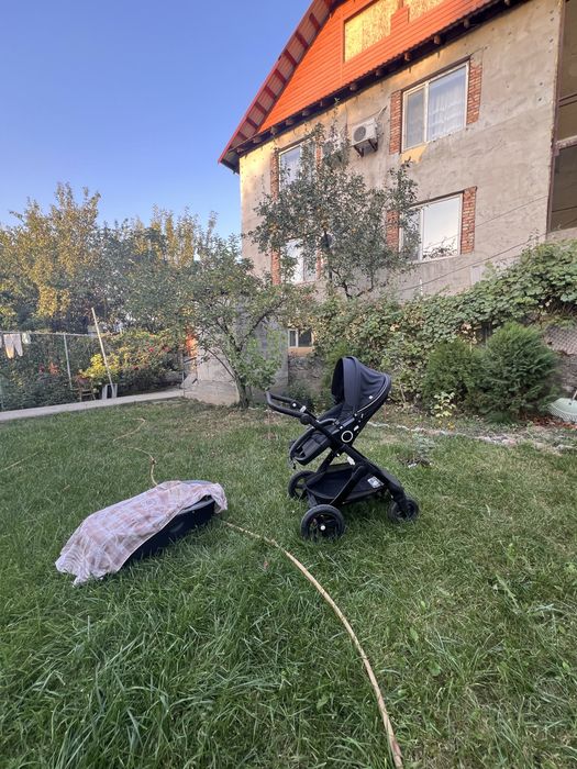 Stokke Trailz - коляска-вездеход, люлька + прогулочный блок