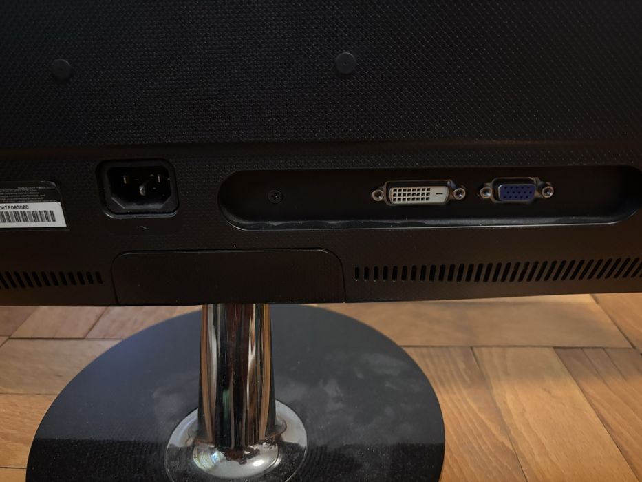 Монитор ASUS (24”, DVI + VGA)