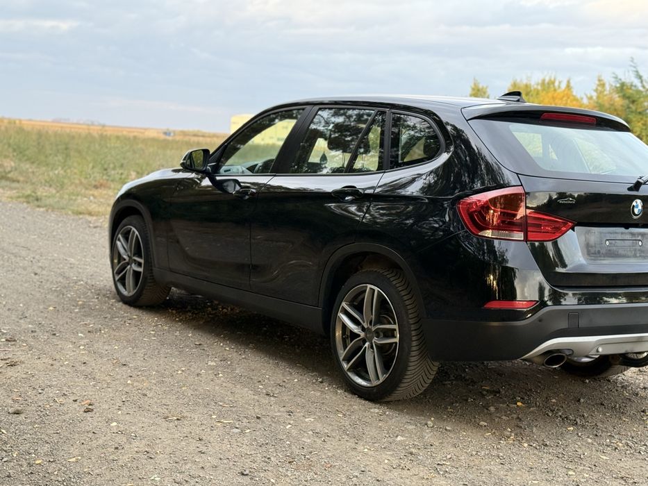 BMW x1   An 2015 revizie la zi pret 6699euro fix