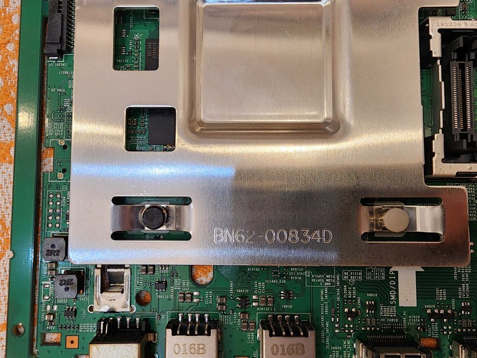 Нерабочая плата от телевизора Samsung смарт 7400 UHD