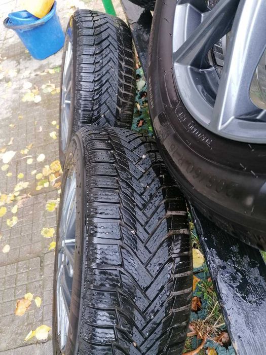 Продавам комплект гуми с джанти