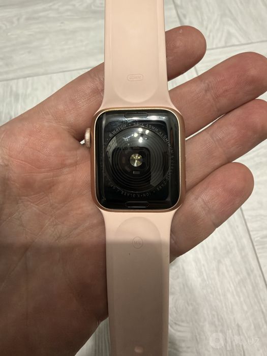 Apple Watch SE 1-го поколения