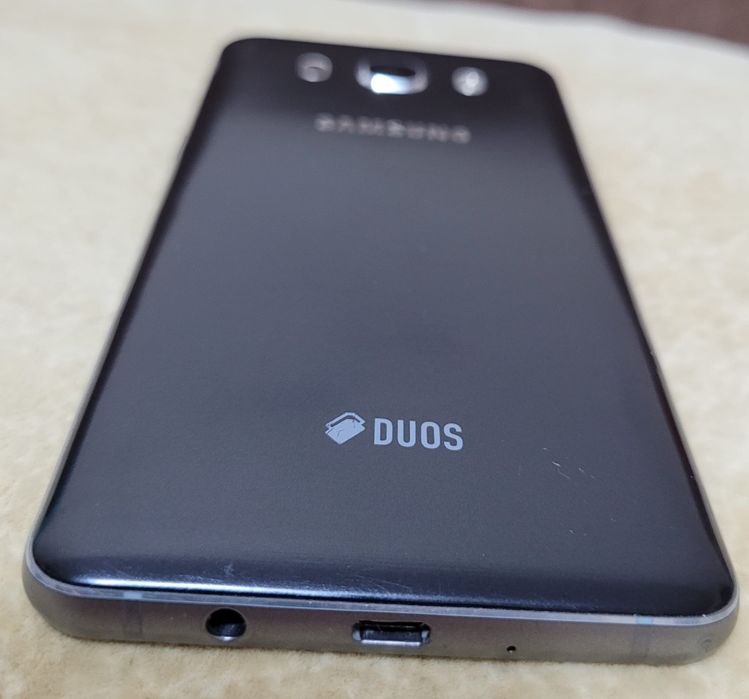 Telefon Samsung J5 (2016)