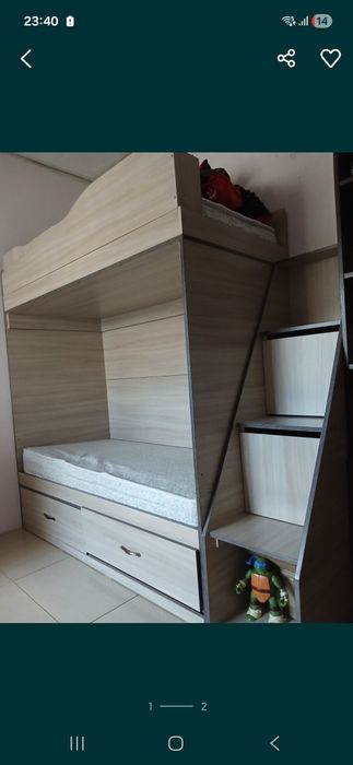 Продам срочно двухярусную кровать
