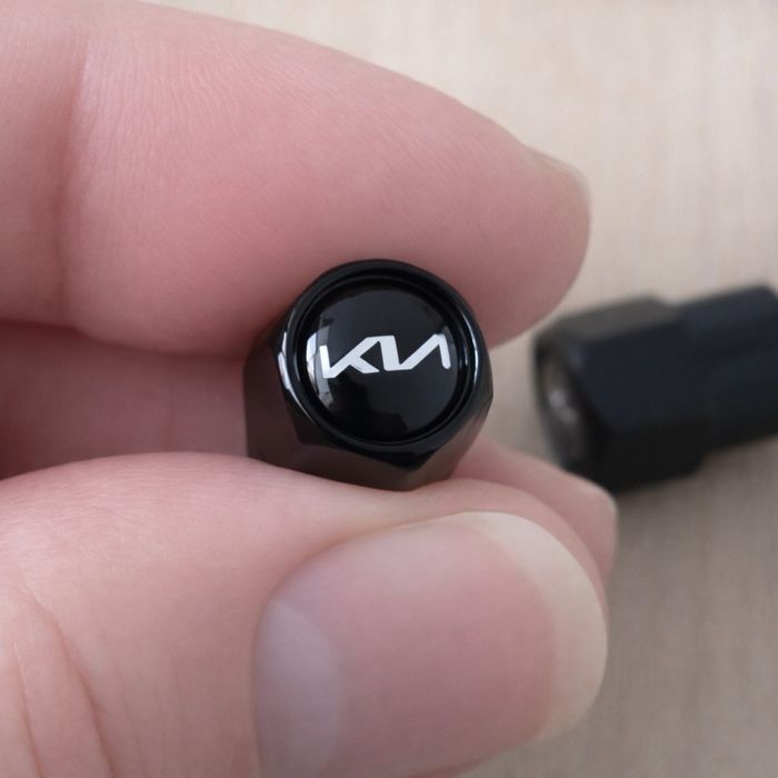 KIA - 4 броя Алуминиеви Капачки за Гуми