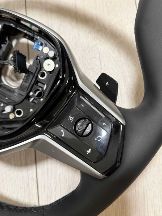 Volan BMW Seria 5/Seria 7 G60/ G70 / Padele / Incalzire/ Comenzi