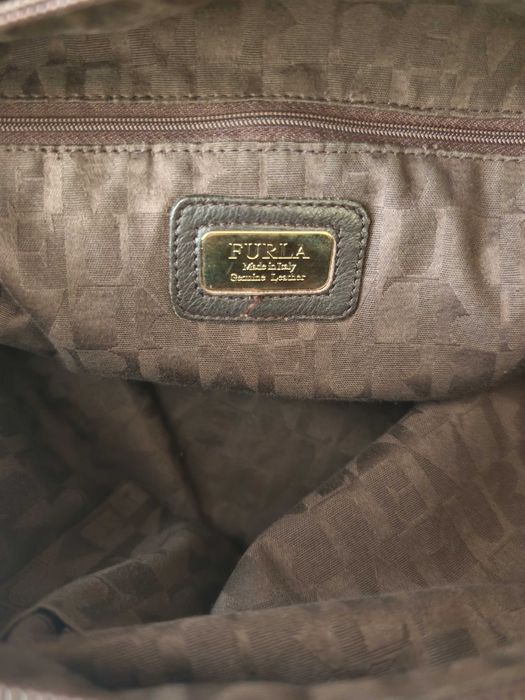 Оригинална дамска чанта Furla от естествена кожа