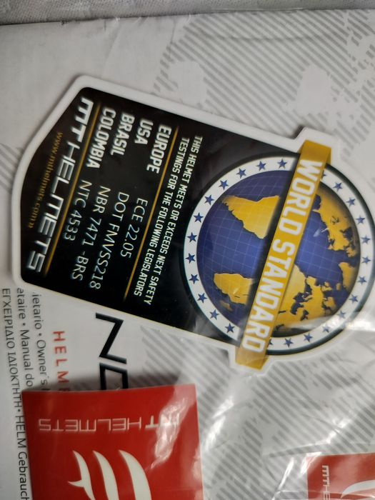 Каска MT Thunder 3