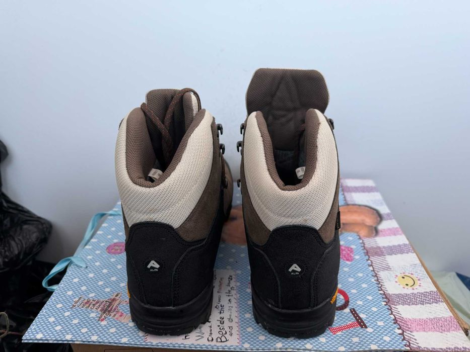 Alfa FJELL GORE-TEX Vibram''оригинални туристически боти 45 номер
