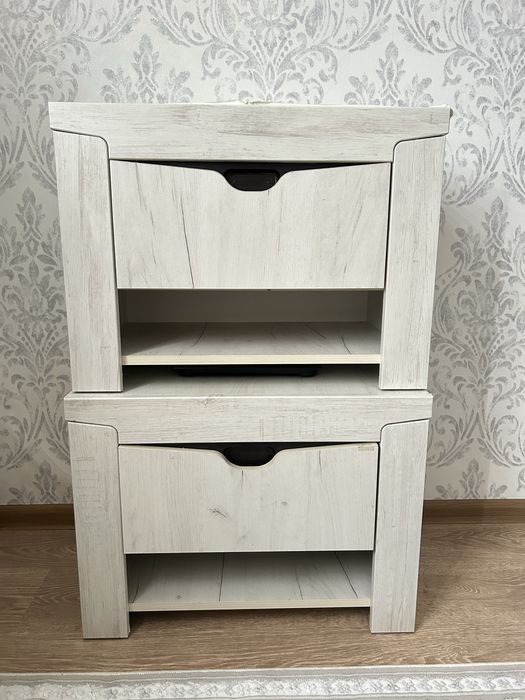 Тумбочkи      .