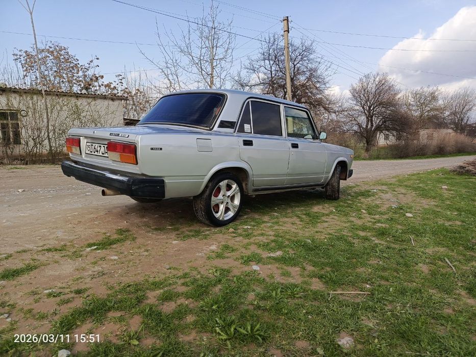 VAZ 2107 Holati idial srochna sotiladi