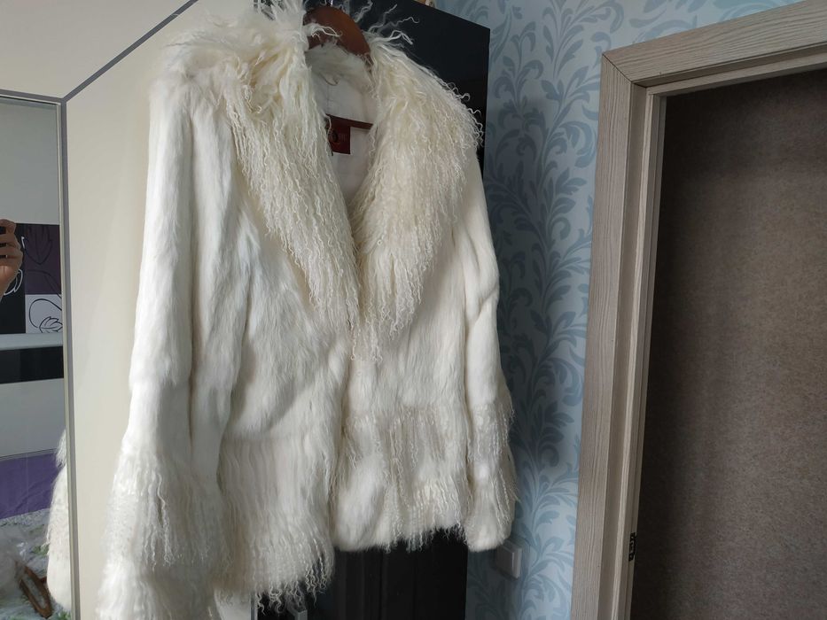 шуба белая кролик+коза M-ка