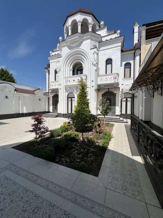 Центр Луначарского земли-5.2 соток, комнат-7