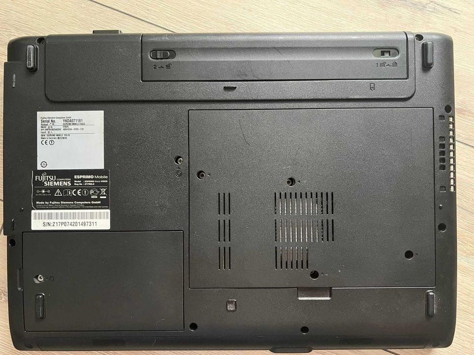 laptop fujitsu siemens esprimo mobile v5535 de colectie
