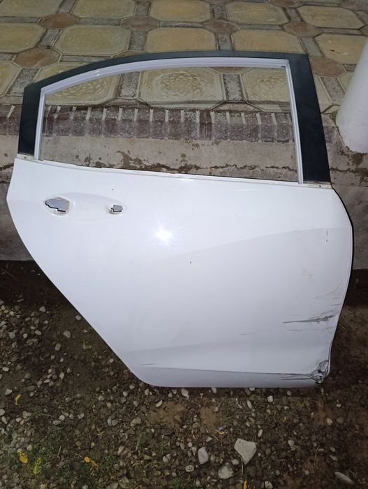 Оник орка эшик родной, лекин вакуум килиш керак