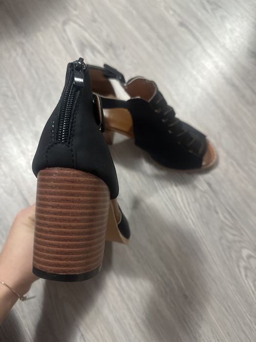 Sandale damă, mărimea 37