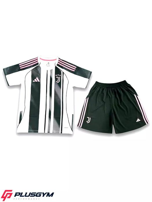 Futbol formasi yana sotuvga kildi aksiya narxda