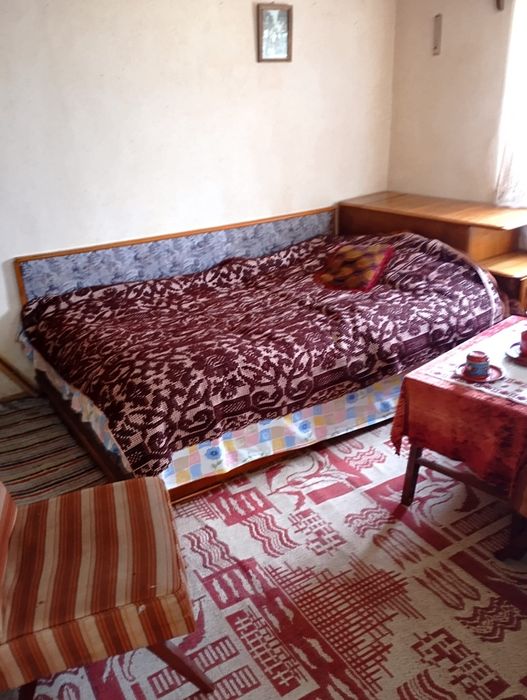 Casa bătrânească și teren Malul cu Flori