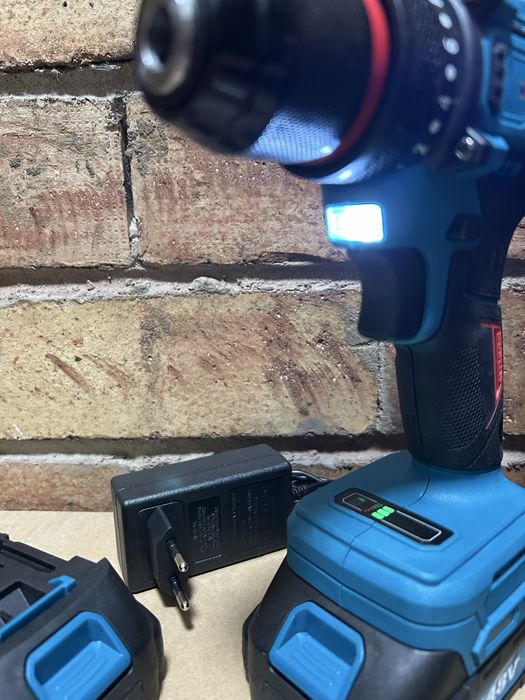 Шуруповерт аккумуляторный