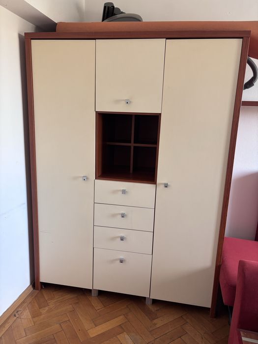 Dulap tip dressing, foarte spațios, stare foarte bună