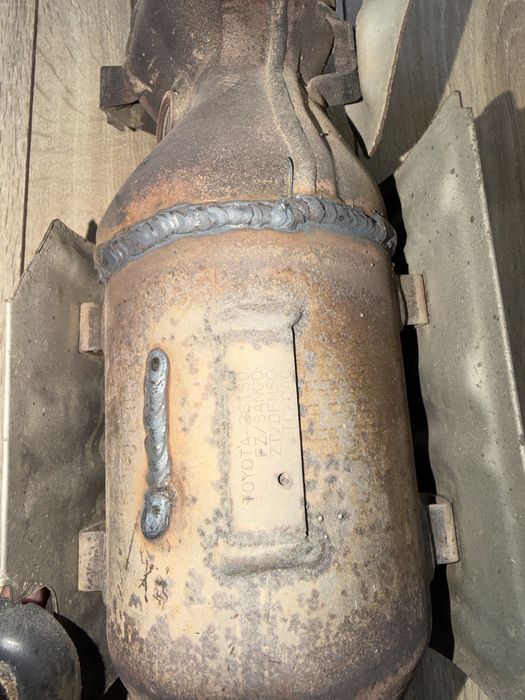 Продам Катализатор евро5 камри 50европиц 2,5