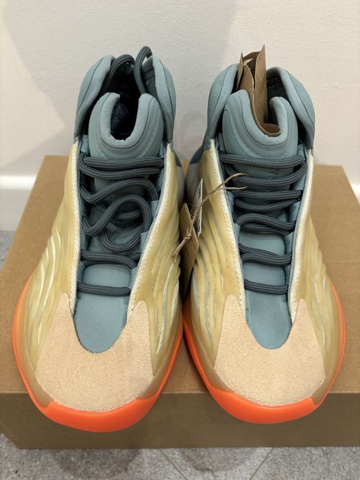 Yeezy Quantum Hi Res