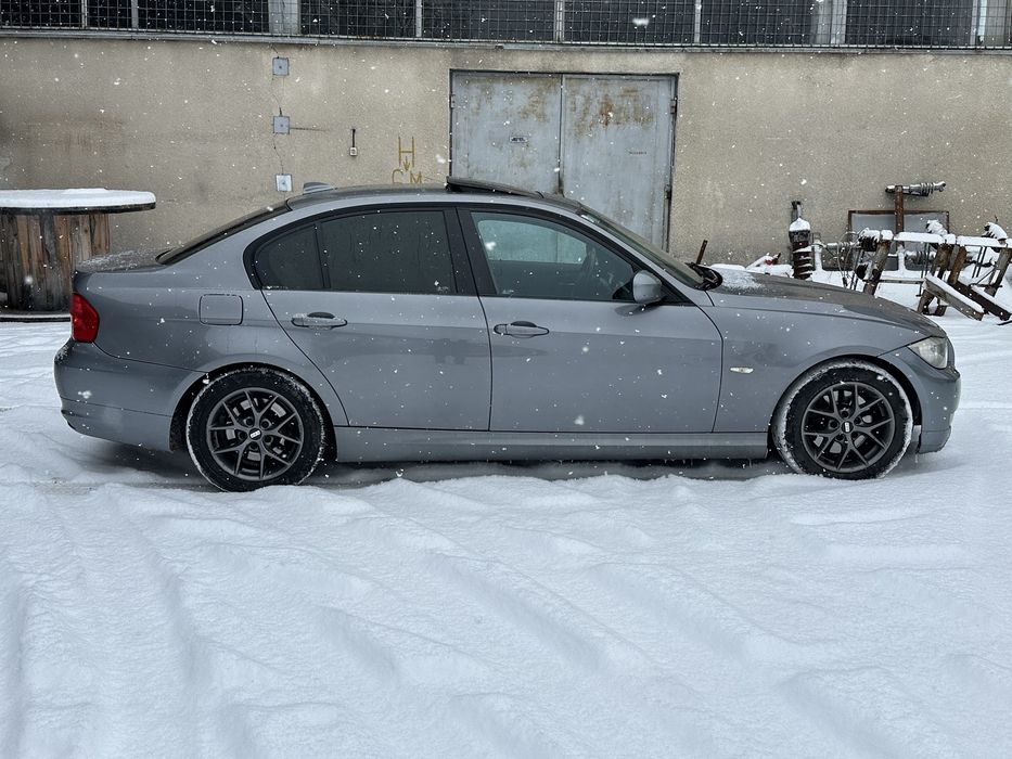 BMW Seria 3 E 90/ 184 cp/ Trapa/ Automata/Piele/Keyless Entry-Go